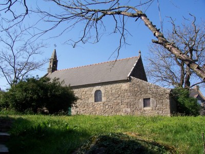 Chapelle de Kerclément vue du chemin