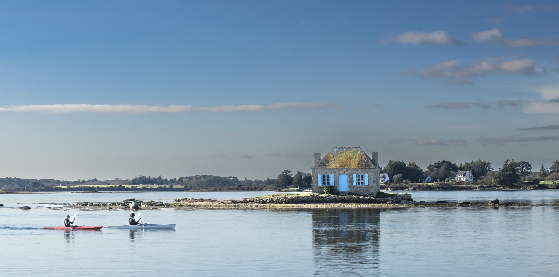 La beauté de la petite maison aux volets